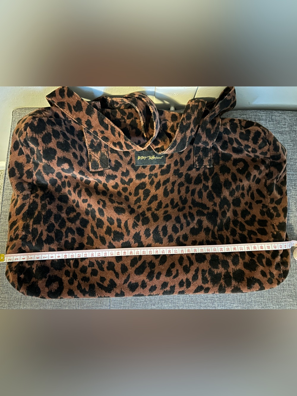 Betsey Johnson Large Leopard Print Tote Bag - Picture 2 of 6